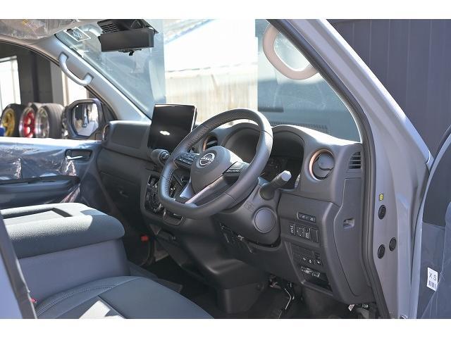 キャラバン ロンググランドプレミアムＧＸ　新車未登録／ディーゼル車／２ＷＤ／ベッドキット／ＡＬＰＩＮＥ　ＢＩＧＸナビ／ＥＴＣ２．０／ドライブレコーダー／クリアランスソナー／デジタルインナーミラー／パノラミックビューモニター（61枚目）