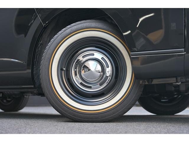 ハイエースワゴン ＧＬ　新車未登録／１０人乗り／３ナンバー／ベッドキット４ブラウン仕様／クリムソンディーンクロスカントリー　ホワイトリボンセット／ＲＩＶＡＩ　コーナーレンズカバー／ＣＬＡＳＳＩＣ　テールランプ／シートカバー（7枚目）