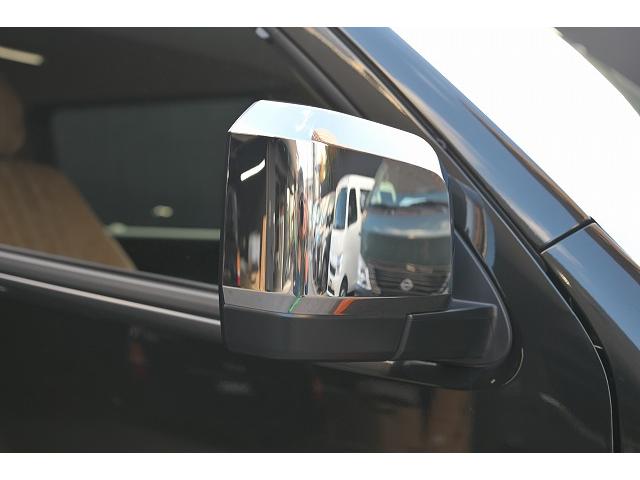 ハイエースワゴン ＧＬ　新車未登録／１０人乗り／３ナンバー／ベッドキット４ブラウン仕様／クリムソンディーンクロスカントリー　ホワイトリボンセット／ＲＩＶＡＩ　コーナーレンズカバー／ＣＬＡＳＳＩＣ　テールランプ／シートカバー（10枚目）