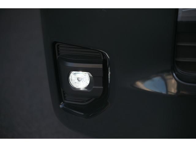 ハイエースワゴン ＧＬ　新車未登録／１０人乗り／３ナンバー／ベッドキット４ブラウン仕様／クリムソンディーンクロスカントリー　ホワイトリボンセット／ＲＩＶＡＩ　コーナーレンズカバー／ＣＬＡＳＳＩＣ　テールランプ／シートカバー（28枚目）