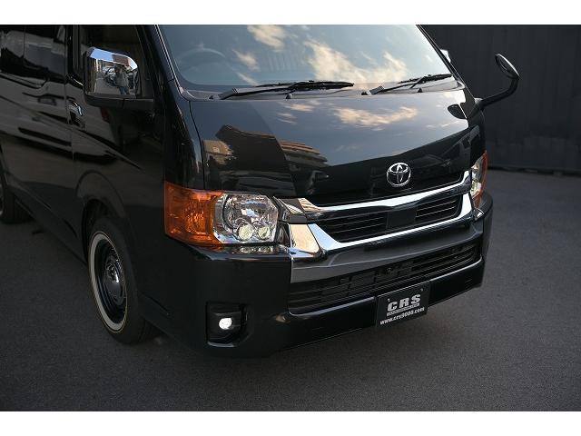 ハイエースワゴン ＧＬ　新車未登録／１０人乗り／３ナンバー／ベッドキット４ブラウン仕様／クリムソンディーンクロスカントリー　ホワイトリボンセット／ＲＩＶＡＩ　コーナーレンズカバー／ＣＬＡＳＳＩＣ　テールランプ／シートカバー（29枚目）