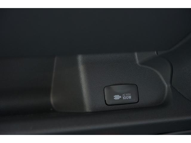 ハイエースワゴン ＧＬ　新車未登録／１０人乗り／３ナンバー／ベッドキット４ブラウン仕様／クリムソンディーンクロスカントリー　ホワイトリボンセット／ＲＩＶＡＩ　コーナーレンズカバー／ＣＬＡＳＳＩＣ　テールランプ／シートカバー（59枚目）