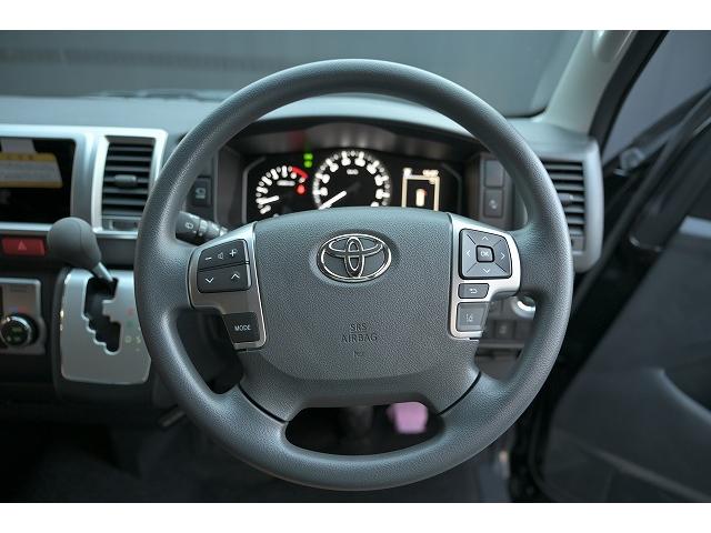 ハイエースワゴン ＧＬ　新車未登録／１０人乗り／３ナンバー／ベッドキット４ブラウン仕様／クリムソンディーンクロスカントリー　ホワイトリボンセット／ＲＩＶＡＩ　コーナーレンズカバー／ＣＬＡＳＳＩＣ　テールランプ／シートカバー（74枚目）