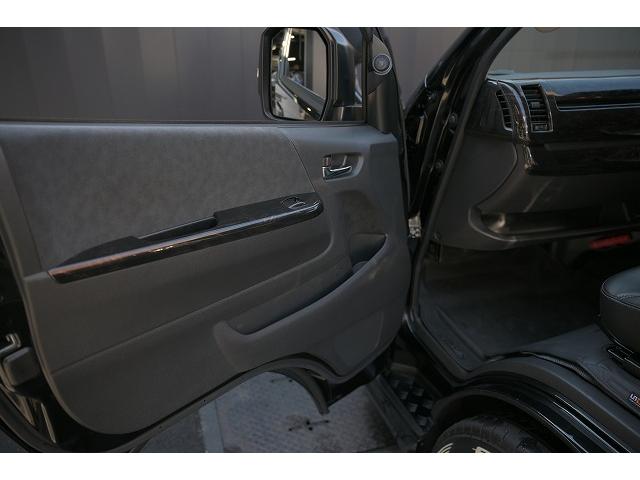 ハイエースワゴン ＧＬ　３ナンバー／１０人乗り／ＲＡＹＳ　チームデイトナ　ＦＤＸ１７インチ／ＡＬＰＩＮＥ　ＢＩＧＸナビ／フリップダウンモニター／電動スライドドア／ＥＴＣ／ＬＥＤヘッドライト（59枚目）