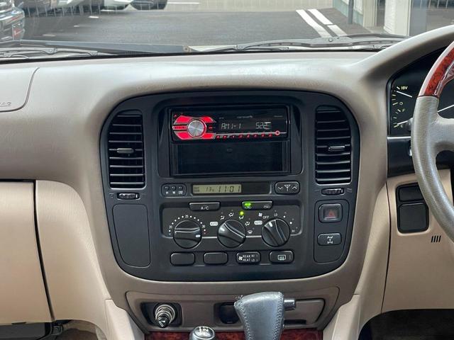 ランドクルーザー１００ ＶＸリミテッド　新品ＺＥＡＬ３インチリフトアップキット／新品ブレッドレーＶ１６ＡＷ／新品ジオランダーＭＴタイヤ／新品リアスポイラー／新品純正フォグランプ／マルチレス／社外セキュリティー／センターデフロック付き／ＥＴＣ（26枚目）