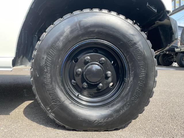 メガクルーザー ベースグレード　新品全塗装／走行３．９万ｋｍ／ガラスルーフ／前後デフロック付き／センターデフロック付き／ＥＴＣ／背面タイヤ／パワーウィンドウ／ヒッチメンバー／パワーステアリング／クーラー（22枚目）