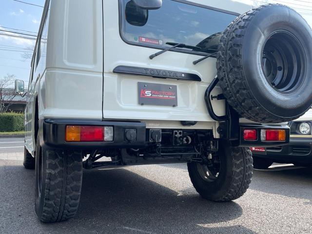 メガクルーザー ベースグレード　新品全塗装／走行３．９万ｋｍ／ガラスルーフ／前後デフロック付き／センターデフロック付き／ＥＴＣ／背面タイヤ／パワーウィンドウ／ヒッチメンバー／パワーステアリング／クーラー（26枚目）