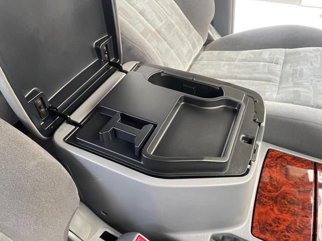 ランドクルーザー１００ ＶＸリミテッド　新品ジオランダーＭＴタイヤ／新品ＭＬＪエクストリームＪＤスロット１６ＡＷ／新品ウッドステアリング／新品シフトノブ／リアデフロック付き／４速ＡＴ／ディーゼルターボ／クールＢＯＸ／シートヒーター／ＡＨＣ付（36枚目）