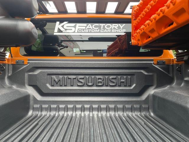 トライトン ＧＳＲ　カスタムカー／有料色／ＲＨＩＮＯ－ＲＡＣＫルーフラック・サイドオーニング／ＢＦグッドリッチ／トライスターＭＫＷ１７ＡＷ／ＪＡＯＳサイドステップ／オートフラッグスフロントバンパー／ＩＰＦライトバー（70枚目）