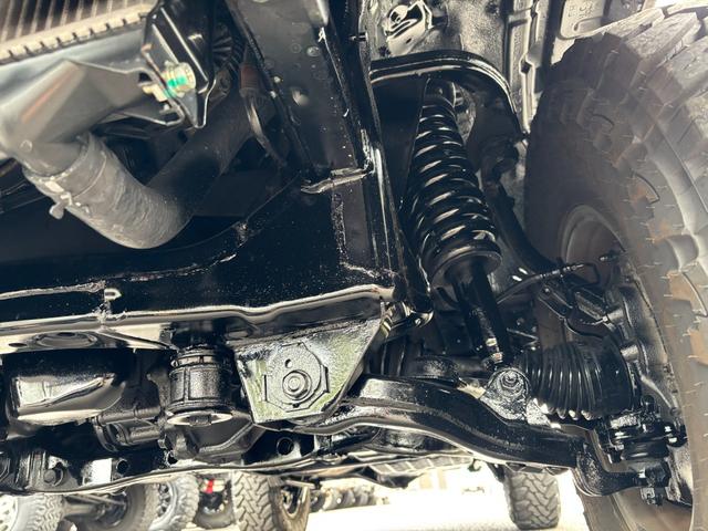 ハイラックスサーフ ＳＳＲ－Ｘ　１８５サーフ／ガソリン／４速ＡＴ／新品フロアマット／新品ヘッドライト／新品ＵＳコーナー／新品フロントウィンカー／新品ＫＳオリジナルシートカバー／新品メッキフロントグリル／ＥＴＣ／キーレス（15枚目）