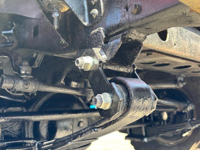 ランドクルーザー６０ ＧＸ　特装サンルーフなしハイルーフ／ＦＪ６２Ｖ／新品リーフブッシュ／フロントナックルＯＨ／リアシャフトシール交換／輸出用ホイール／新品フロアマット（15枚目）