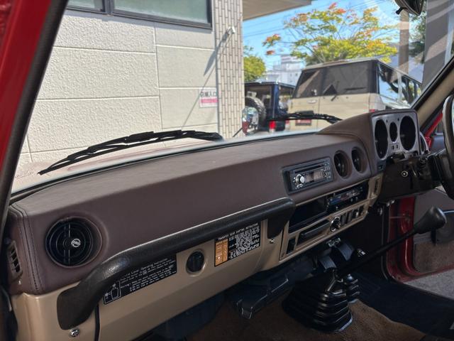 ランドクルーザー６０ ＧＸ　特装サンルーフなしハイルーフ／ＦＪ６２Ｖ／新品リーフブッシュ／フロントナックルＯＨ／リアシャフトシール交換／輸出用ホイール／新品フロアマット（18枚目）