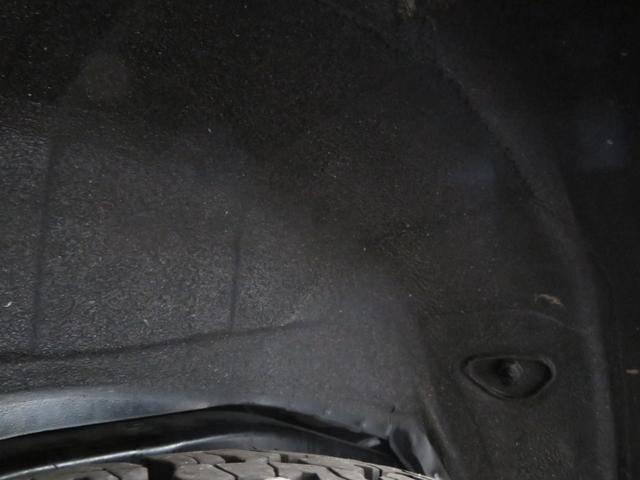 ハイラックスサーフ ＳＳＲ－Ｘ　内装ベージュ／ベージュペイント／シートカバー／バックカメラ／ドラレコ／ＤＥＡＮ１６インチ／社外ステップ／社外ヘッドライト／ＵＳコーナー／ＬＥＤコンビテール／ウッドパネル／ナビ／ＥＴＣ（28枚目）