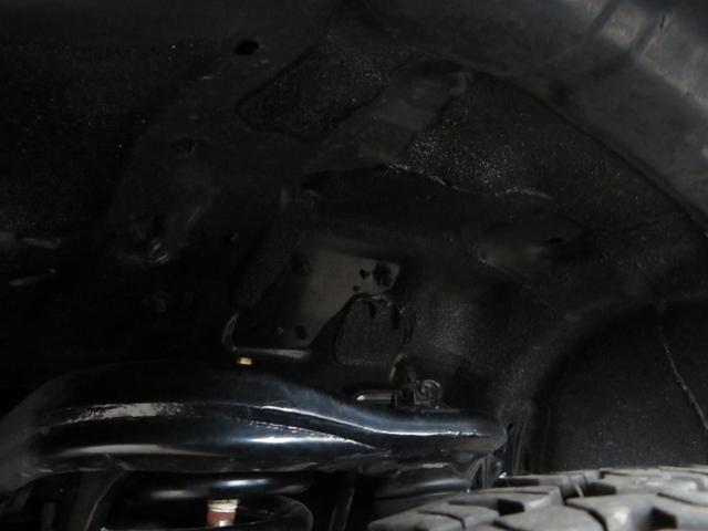 ハイラックスサーフ ＳＳＲ－Ｘ　内装ベージュ／ベージュペイント／シートカバー／バックカメラ／ドラレコ／ＤＥＡＮ１６インチ／社外ステップ／社外ヘッドライト／ＵＳコーナー／ＬＥＤコンビテール／ウッドパネル／ナビ／ＥＴＣ（30枚目）