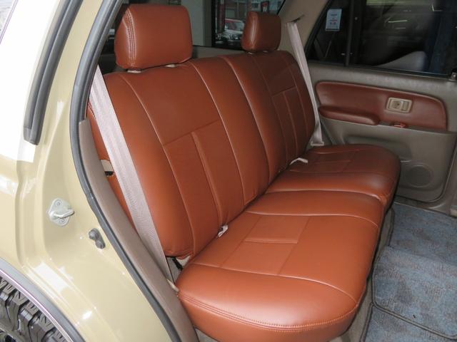 ハイラックスサーフ ＳＳＲ－Ｘ　内装ベージュ／ベージュペイント／シートカバー／バックカメラ／ドラレコ／ＤＥＡＮ１６インチ／社外ステップ／社外ヘッドライト／ＵＳコーナー／ＬＥＤコンビテール／ウッドパネル／ナビ／ＥＴＣ（37枚目）