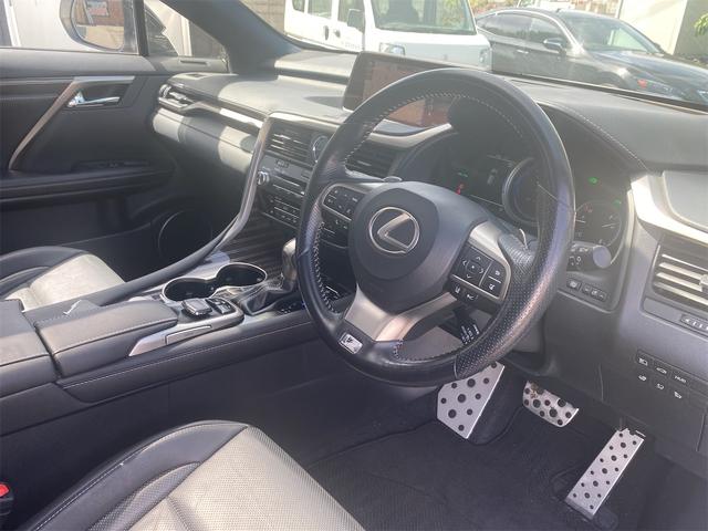 RX RX450h Fスポーツ 4WD バックカメラ クリアランスソナー オートクルーズコントロール レーンアシスト パワーシート 衝突被害軽減システム サンルーフ ナビ オートマチックハイビーム オートライト LEDヘッドランプ(19枚目)