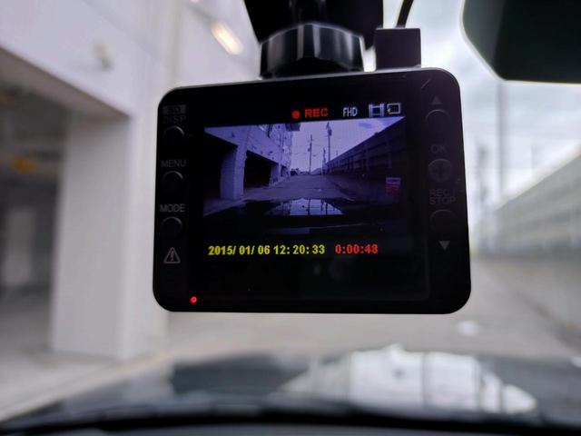 Ｚ４ ｓＤｒｉｖｅ２０ｉ　ＡＴ　ＨＩＤ　アルミホイール　盗難防止システム　ＡＢＳ　エアコン　パワーステアリング　パワーウィンドウ（17枚目）
