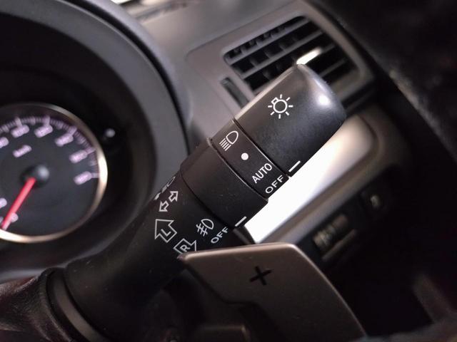 オートライトは、付け忘れや消し忘れを防ぐことができます。高速道路などのトンネルなどにも役立ちます。