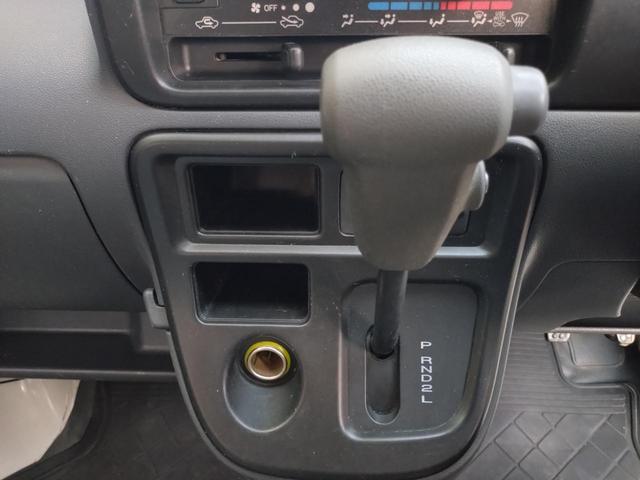 ハイゼットカーゴ ＤＸ　ＡＴ　ドライブレコーダー　ＥＴＣ　ナビ　ＴＶ　両側スライドドア　エアコン　パワーウィンドウ　運転席エアバッグ　記録簿　ＣＤ　Ｂｌｕｅｔｏｏｔｈ（9枚目）