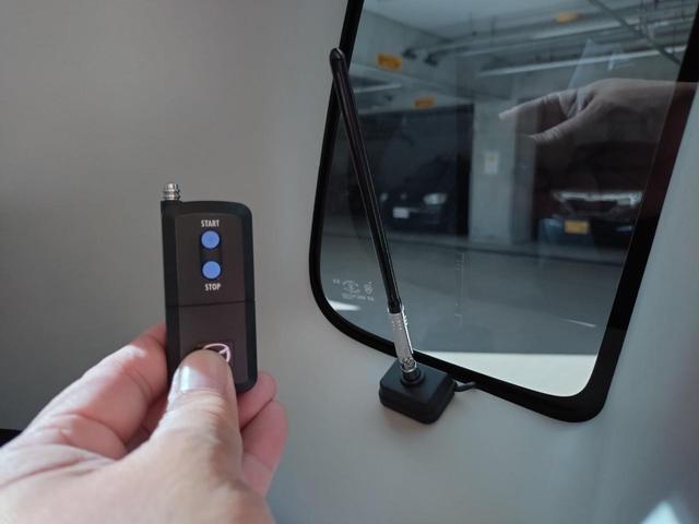 ベリーサ マゼンタセレクション　ＥＴＣ　Ｂカメラ　法定整備あり　ナビ　ＴＶ　アルミホイール　オートライト　ＨＩＤ　合革シート　スマートキー　ＡＴ　盗難防止システム　衝突安全ボディ　ＡＢＳ　エアコン　パワーステ　パワーウィンドウ（53枚目）