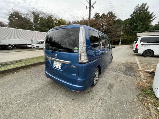 セレナ ハイウェイスター　Ｖセレクション＋セーフティ　ＳＨＶ（4枚目）