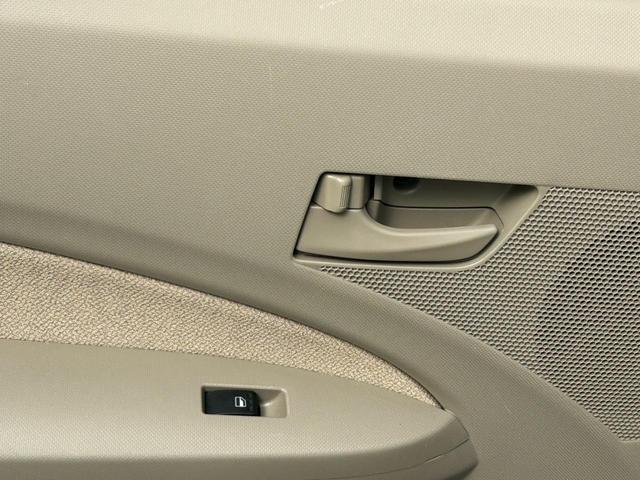 ムーヴ Ｘ　プッシュスタート　バックカメラ　ＥＴＣ　ナビ　テレビ　ＣＤ　ラジオ　ベンチシート　フルフラットシート　キーレスエントリー　純正アルミホイール　アイドリングストップ　衝突安全ボディ　盗難防止システム（50枚目）