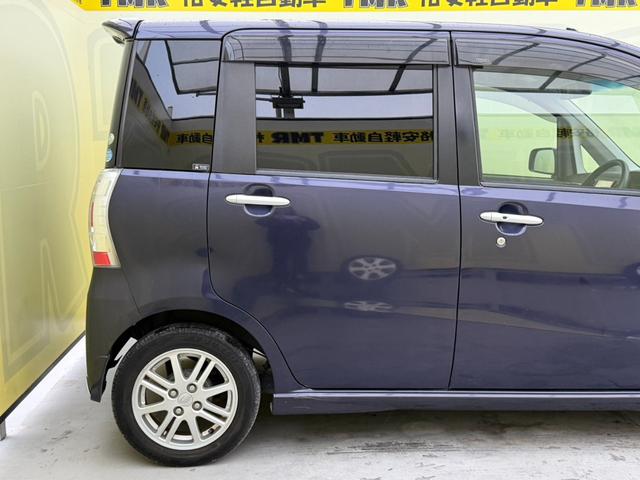 ルクラカスタム Rリミテッド 純正アルミホイール ナビケーション FM AM フルセグ スマートキー CD フォグ Rリミテッド カスタム 運転席エアバック 助手席エアバック パワーウィンドウ パワーステアリング 盗難防止装置(11枚目)