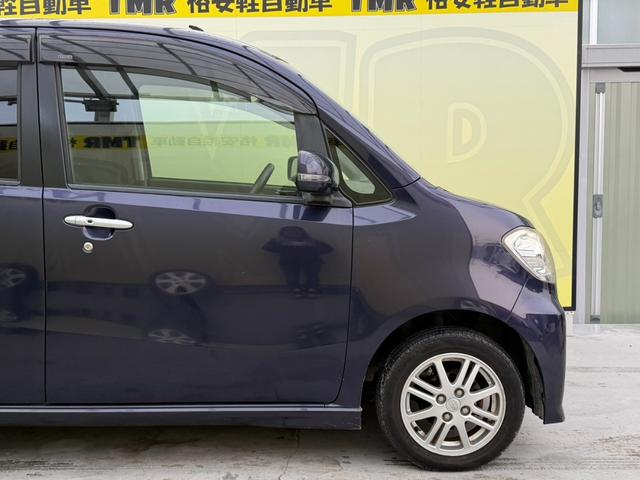 ルクラカスタム Rリミテッド 純正アルミホイール ナビケーション FM AM フルセグ スマートキー CD フォグ Rリミテッド カスタム 運転席エアバック 助手席エアバック パワーウィンドウ パワーステアリング 盗難防止装置(13枚目)