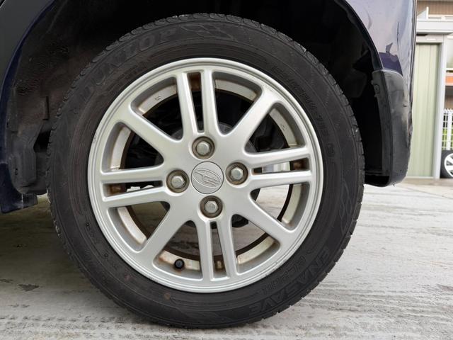 ルクラカスタム Rリミテッド 純正アルミホイール ナビケーション FM AM フルセグ スマートキー CD フォグ Rリミテッド カスタム 運転席エアバック 助手席エアバック パワーウィンドウ パワーステアリング 盗難防止装置(30枚目)