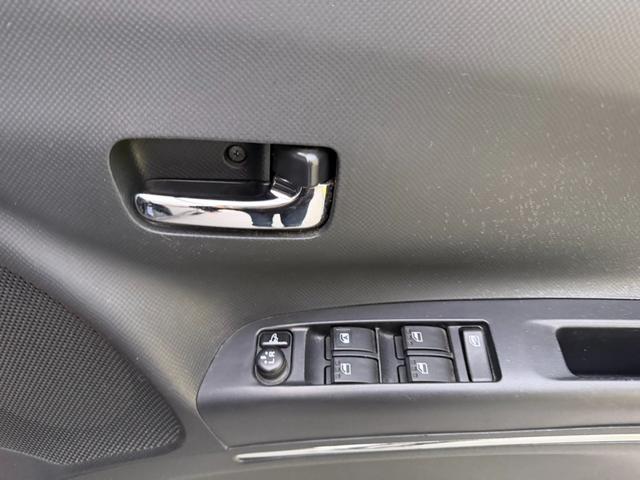 ルクラカスタム Rリミテッド 純正アルミホイール ナビケーション FM AM フルセグ スマートキー CD フォグ Rリミテッド カスタム 運転席エアバック 助手席エアバック パワーウィンドウ パワーステアリング 盗難防止装置(45枚目)