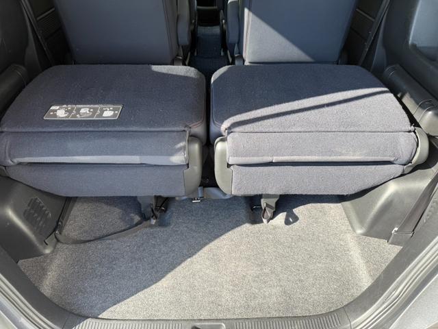 フリード G Lパッケージ 走行距離約7.2万キロ 3列シート 7人乗り 両側電スラ ウォークスルー ナビ バックカメラ ETC CD キーレスエントリー パワーステアリング パワーウィンドウ 運転席助手席エアバック ABS(32枚目)