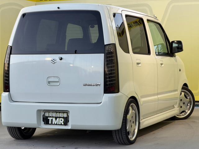 ワゴンＲ ＦＸ　走行距離６２０００ｋｍ　ＥＴＣ　Ｂｌｕｅｔｏｏｔｈ　社外アルミホイール　ナビケーション　ラジオ　ＣＤ　フルフラットシート　ベンチシート　キーレスエントリー　パワーステアリング　パワーウィンドウ　クーラ（17枚目）