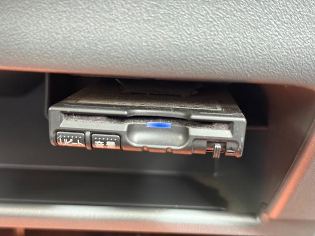 タント カスタムＲＳ　ドラレコ　ＡＭ　ＦＭ　ＣＤ　テレビ　ナビケーション　フルフラット　片側スライドドア　運転席エアバック　助手席エアバック　ＡＢＳ　盗難防止装置　ベンチシート　キーレスエントリー　フロントフォグランプ（61枚目）