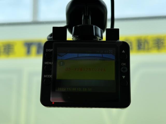 タント カスタムＲＳ　ドラレコ　ＡＭ　ＦＭ　ＣＤ　テレビ　ナビケーション　フルフラット　片側スライドドア　運転席エアバック　助手席エアバック　ＡＢＳ　盗難防止装置　ベンチシート　キーレスエントリー　フロントフォグランプ（62枚目）