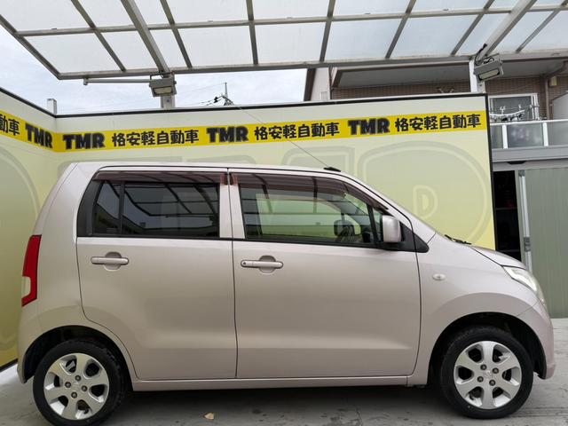 ワゴンＲ ＦＸ　検Ｒ９／５　フルフラットシート　ベンチシート　運転席エアバック　助手席エアバック　キーレス　盗難防止装置　パワーステアリング　パワーウィンドウ　エアコン　オーディオ（7枚目）