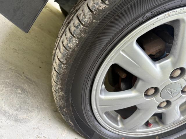 タント カスタムＸ　片側スライドドア　ドライブレコーダー　純正アルミホイール　スマートキー　ナビ　ＥＴＣ　エアコン　フルフラットシート　ベンチシート　テレビ　ＣＤ　ラジオ　運転席エアバッグ　助手席エアバック　盗難防止装置（29枚目）