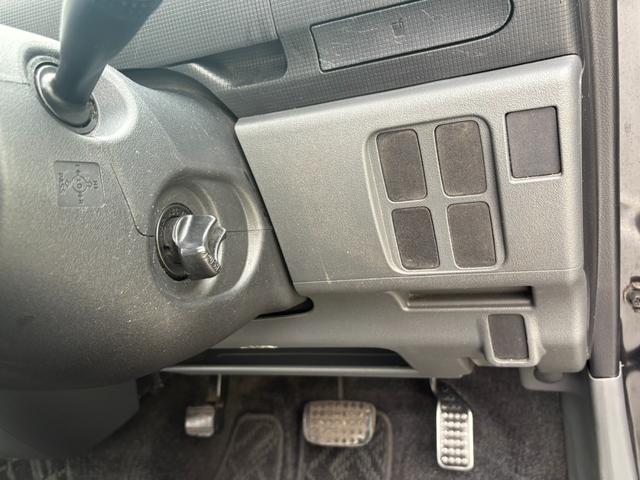 タント カスタムＸ　片側スライドドア　ドライブレコーダー　純正アルミホイール　スマートキー　ナビ　ＥＴＣ　エアコン　フルフラットシート　ベンチシート　テレビ　ＣＤ　ラジオ　運転席エアバッグ　助手席エアバック　盗難防止装置（57枚目）