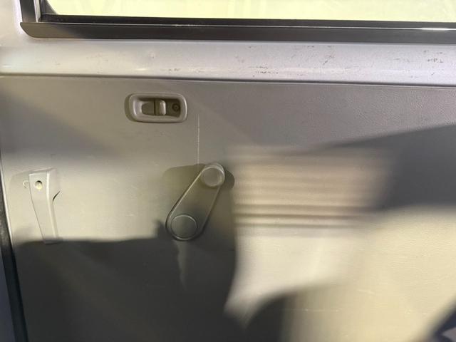 NV100クリッパーバン ETC ナビ フルセグ CD FM AM エアコン・クーラー パワステ 運転席エアバック助手席エアバック 両側スライドドア(47枚目)