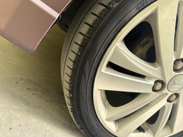 ムーヴ カスタム　ＲＳ　ドライブレコーダー　ＥＴＣ　ＴＶ　ナビ　ＡＭ　ＦＭ　Ｂｌｕｅｔｏｏｔｈ　エアコン・クーラー　スマートキー　キーレスエントリ－　ＡＢＳ　パワステ　パワーウィンドウ　ベンチシート　盗難防止装置（27枚目）