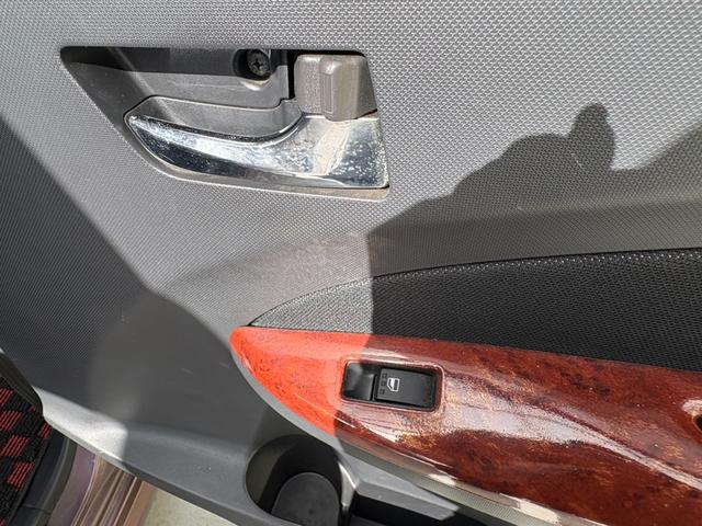 ムーヴ カスタム　ＲＳ　ドライブレコーダー　ＥＴＣ　ＴＶ　ナビ　ＡＭ　ＦＭ　Ｂｌｕｅｔｏｏｔｈ　エアコン・クーラー　スマートキー　キーレスエントリ－　ＡＢＳ　パワステ　パワーウィンドウ　ベンチシート　盗難防止装置（45枚目）