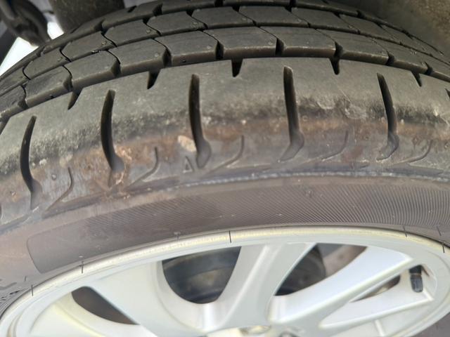 ムーヴコンテ カスタム RS 電動シート ナビ 純正アルミホイール Bluetooth ワンセグ ラジオ CD パワーウィンドウ パワーステアリング フロントフォグランプ スマートキー キーレスエントリー ベンチシート エアコン(28枚目)