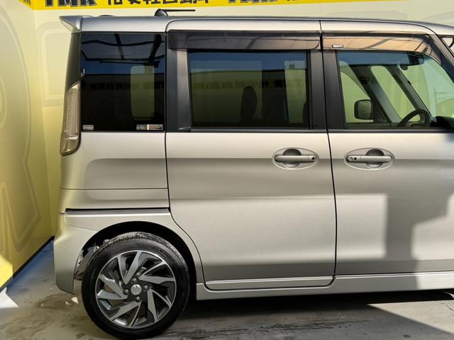 スペーシアカスタム ＴＳ　ＥＴＣ　カロッツェリアナビ　Ｂｌｕｅｔｏｏｔｈ　両側電動スライドドア　ＣＤ　ラジオ　フルセグ　アイドリングストップ　純正アルミホイール　スマートキー　フルフラットシート　フロントフォグランプ（11枚目）