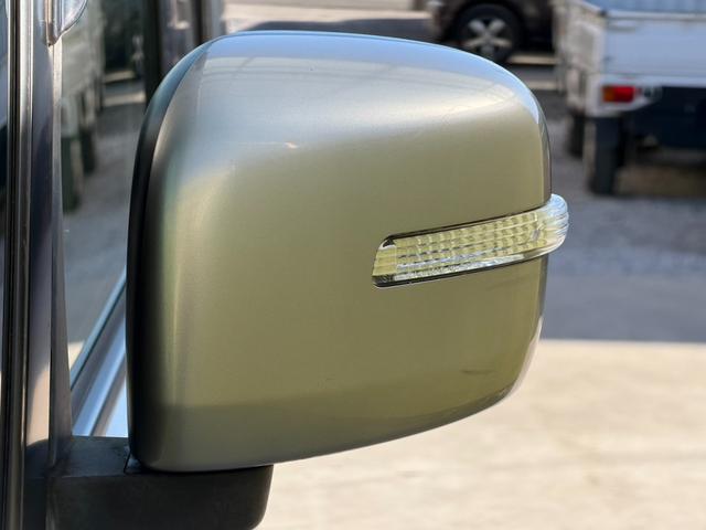 スペーシアカスタム ＴＳ　ＥＴＣ　カロッツェリアナビ　Ｂｌｕｅｔｏｏｔｈ　両側電動スライドドア　ＣＤ　ラジオ　フルセグ　アイドリングストップ　純正アルミホイール　スマートキー　フルフラットシート　フロントフォグランプ（21枚目）