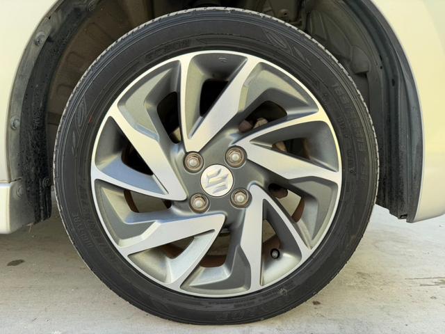 スペーシアカスタム ＴＳ　ＥＴＣ　カロッツェリアナビ　Ｂｌｕｅｔｏｏｔｈ　両側電動スライドドア　ＣＤ　ラジオ　フルセグ　アイドリングストップ　純正アルミホイール　スマートキー　フルフラットシート　フロントフォグランプ（24枚目）