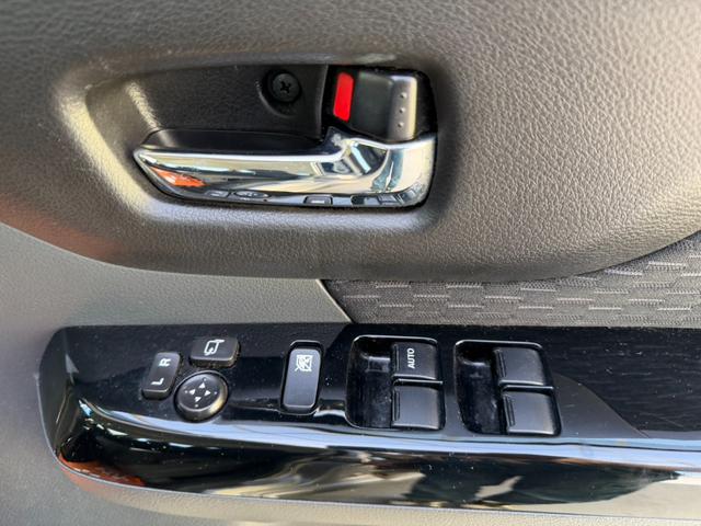 スペーシアカスタム ＴＳ　ＥＴＣ　カロッツェリアナビ　Ｂｌｕｅｔｏｏｔｈ　両側電動スライドドア　ＣＤ　ラジオ　フルセグ　アイドリングストップ　純正アルミホイール　スマートキー　フルフラットシート　フロントフォグランプ（46枚目）