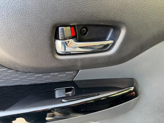 スペーシアカスタム ＴＳ　ＥＴＣ　カロッツェリアナビ　Ｂｌｕｅｔｏｏｔｈ　両側電動スライドドア　ＣＤ　ラジオ　フルセグ　アイドリングストップ　純正アルミホイール　スマートキー　フルフラットシート　フロントフォグランプ（50枚目）