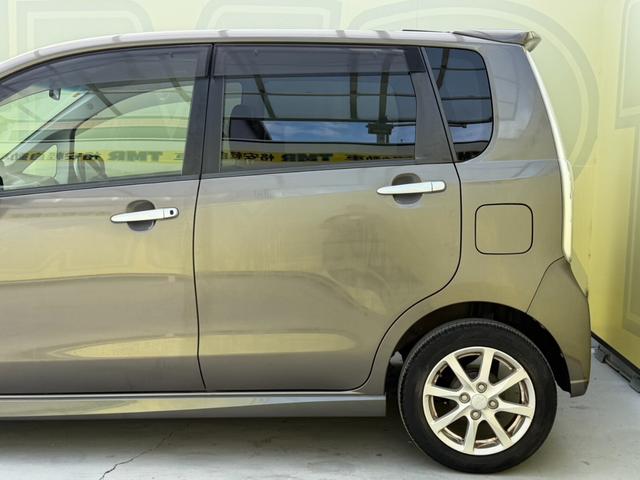 ムーヴ カスタム　Ｘリミテッド　距離センサー　バックカメラ　ＥＴＣ　純正アルミホイール　ナビ　ワンセグ　ＣＤ　ＦＭ　ＡＭ　スマートキー　キーレスエントリー　ベンチシート　フロントフォグランプ　盗難防止装置　運転席助手席エアバック（16枚目）