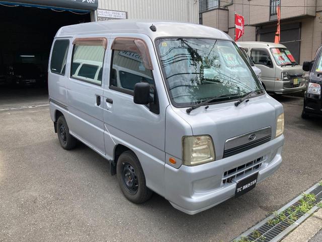 サンバーバン ＶＣ　パートタイム４ＷＤ・４気筒エンジン・５スピード・フル装備（ＰＷフロントのみ）・最大積載量３５０ｋｇ・４ナンバー貨物・事業用黒ナンバー登録可・認証工場整備（記録簿付）・内装全バラシ清掃・外装ポリッシュ（18枚目）