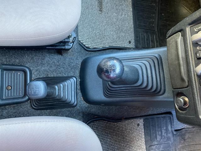 パジェロミニ ＶＲ　インタークーラーＴＵＲＢＯ・４ＷＤ・５スピード・フル装備・純正アルミ・キーレス・記録簿・取説・６ヶ月走行無制限保証付き（15枚目）