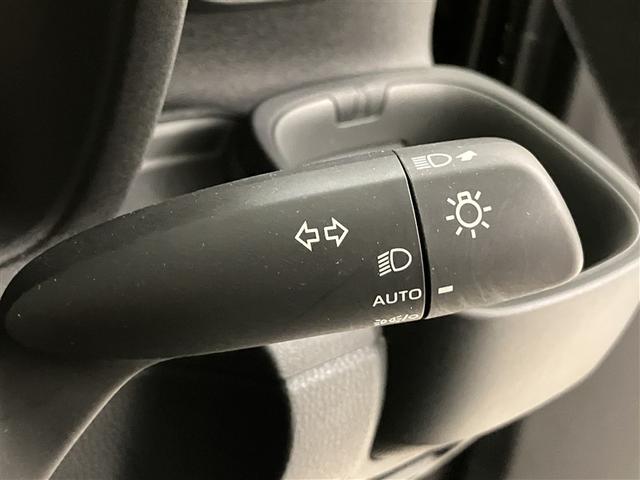 シエンタ X 10466km 衝突軽減ブレーキ ナビTV 1オーナー LED 左側パワースライドドア バックモニター ウォークスルー パワーウィンドウ エアコン オートクルーズコントロール スマートキー(16枚目)